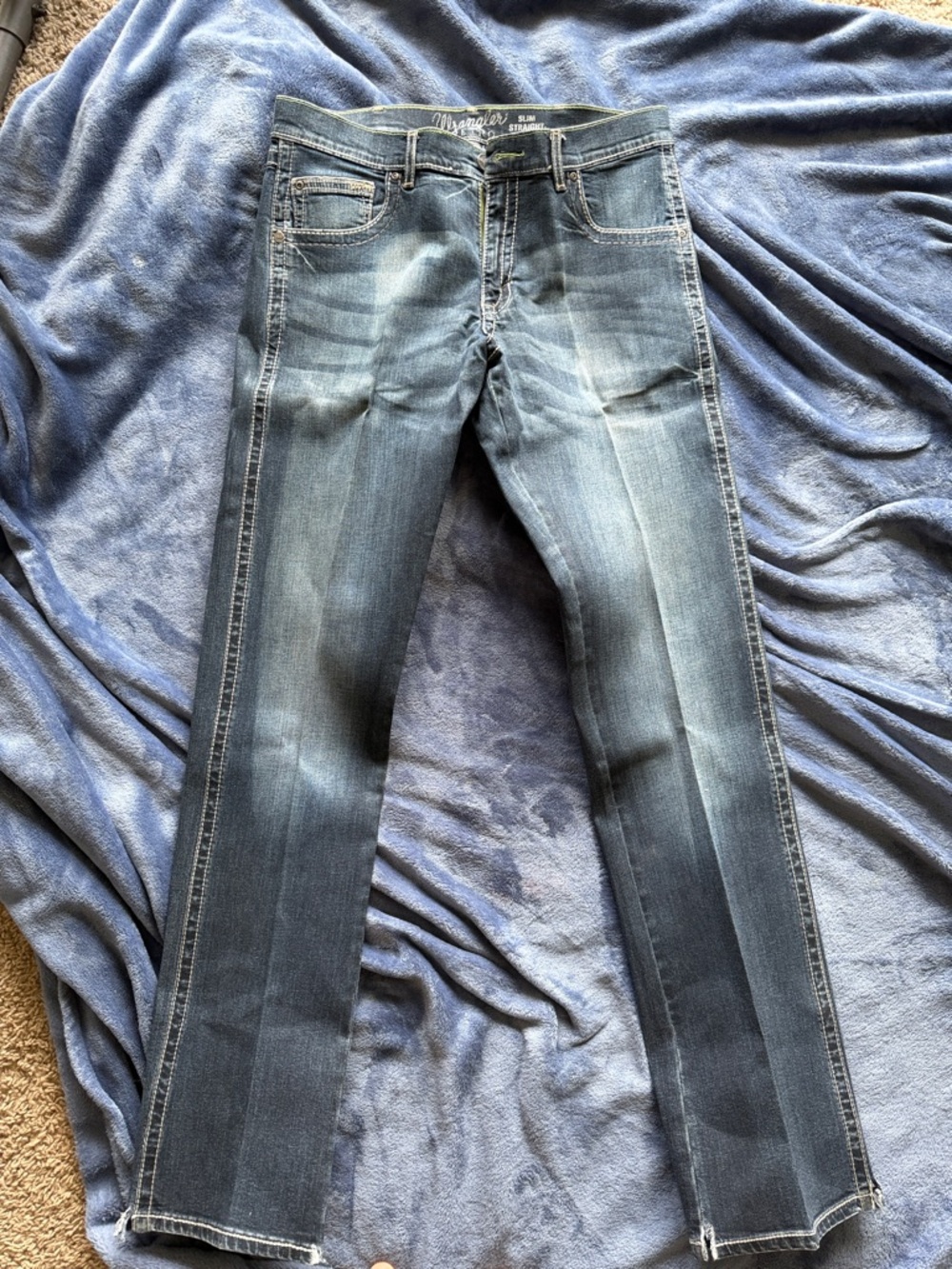 Men’s Dark Blue Straight-Leg Jeans